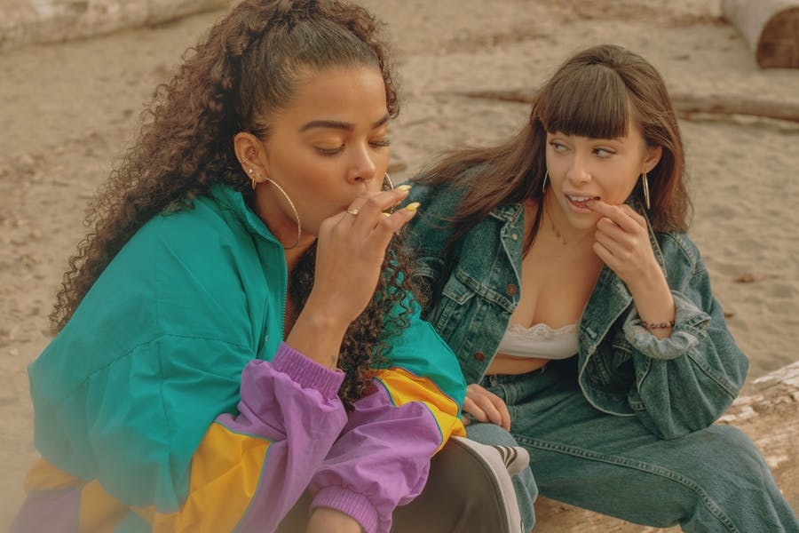 Five Ways To Smoke Weed At The Beach