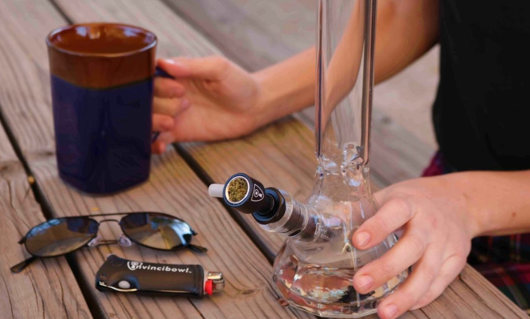 Bong Cleaning Hacks How To Clean Your Bong And Make It Look Beautiful