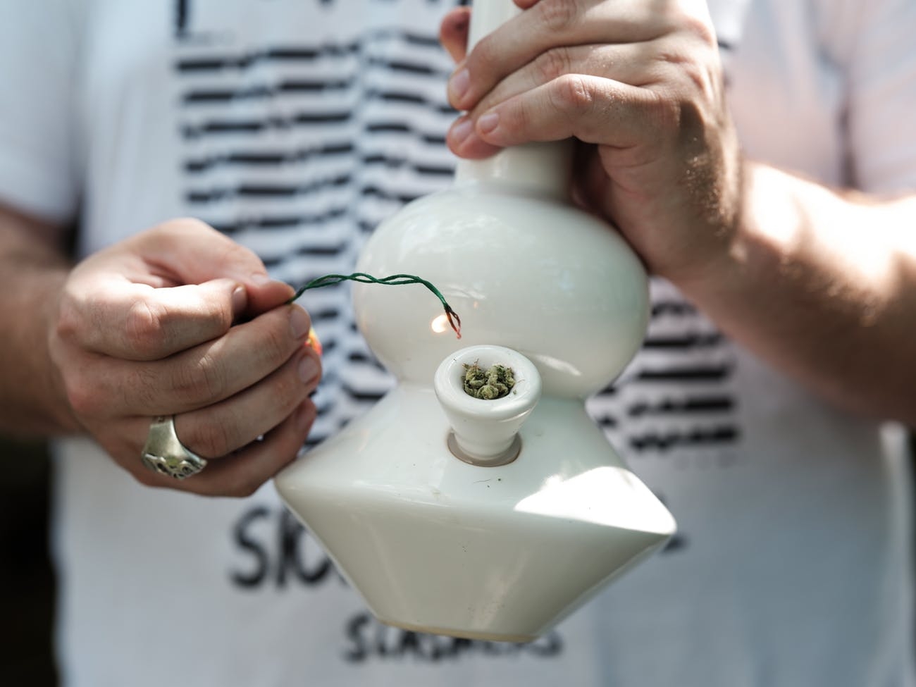 How To Use Hemp Wick & Elevate Your Smoke Sessions