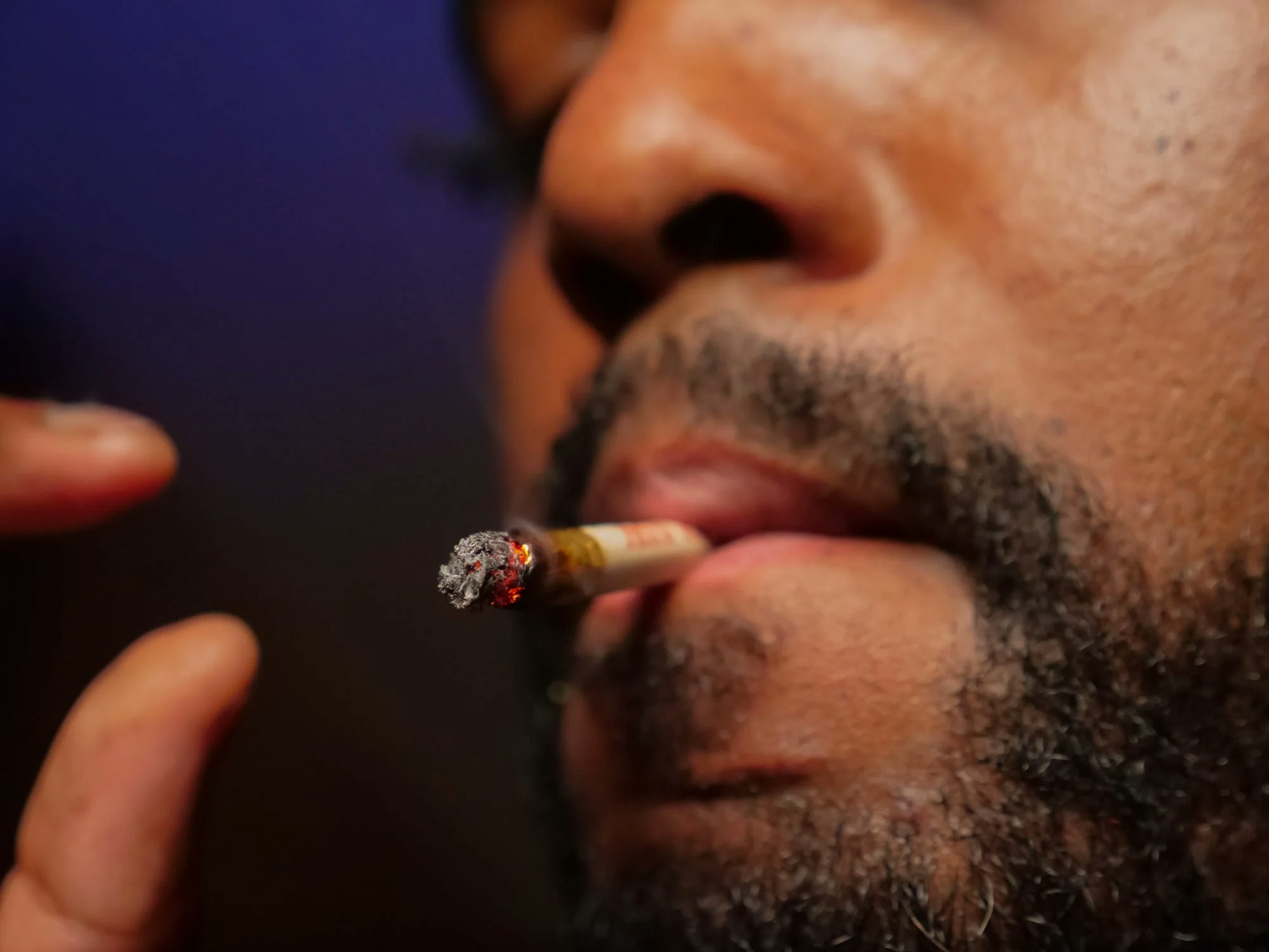 How To French Inhale In 4 Easy Steps