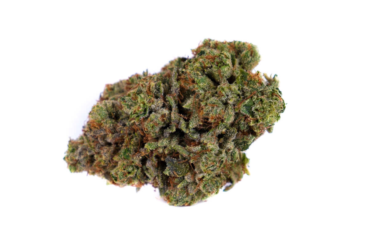 High Linalool Strains: The 10 Best Cannabis Picks for Calm, Sleep, and Relief