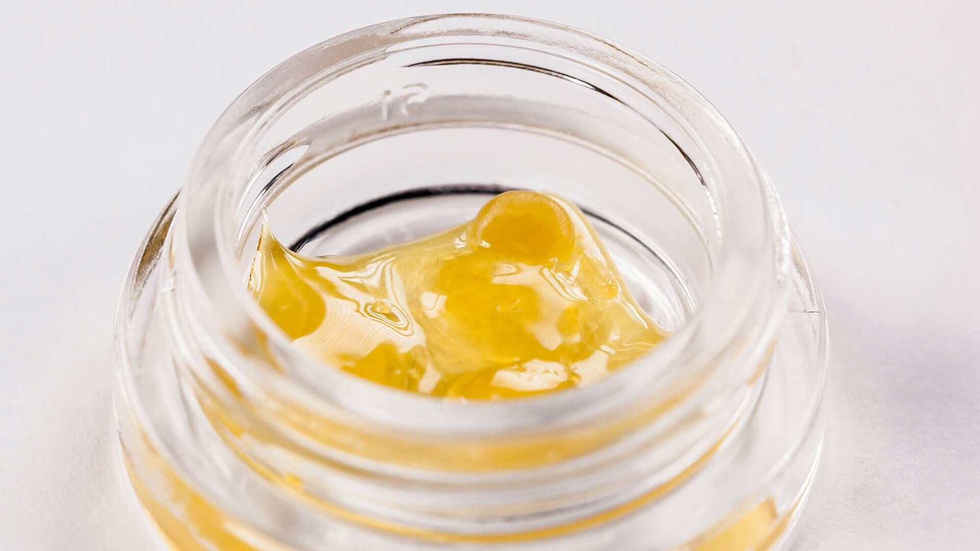 Wax vs Shatter: What’s The Difference Between Cannabis Concentrates?