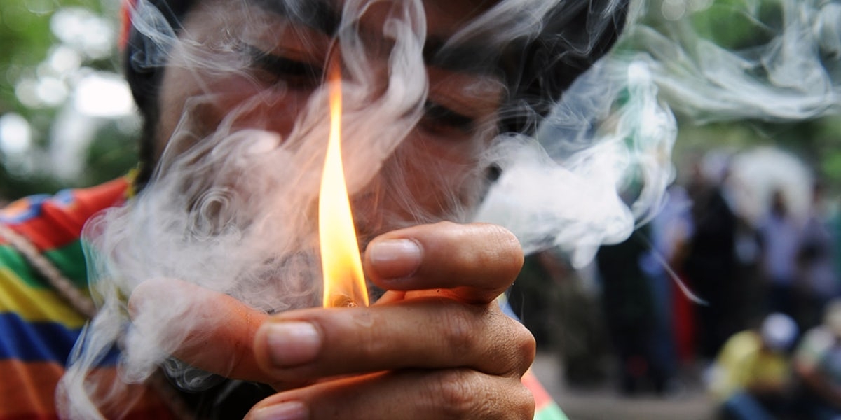 Joint vs Blunt vs Spliff: The Ultimate Guide To Smoking