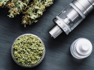 Concentrate Vs. Dry Herb Vaporizers: What’s Better?