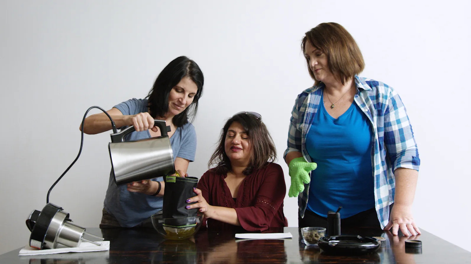 How To Make Cannabis Lotion: 1:1 THC, CBD