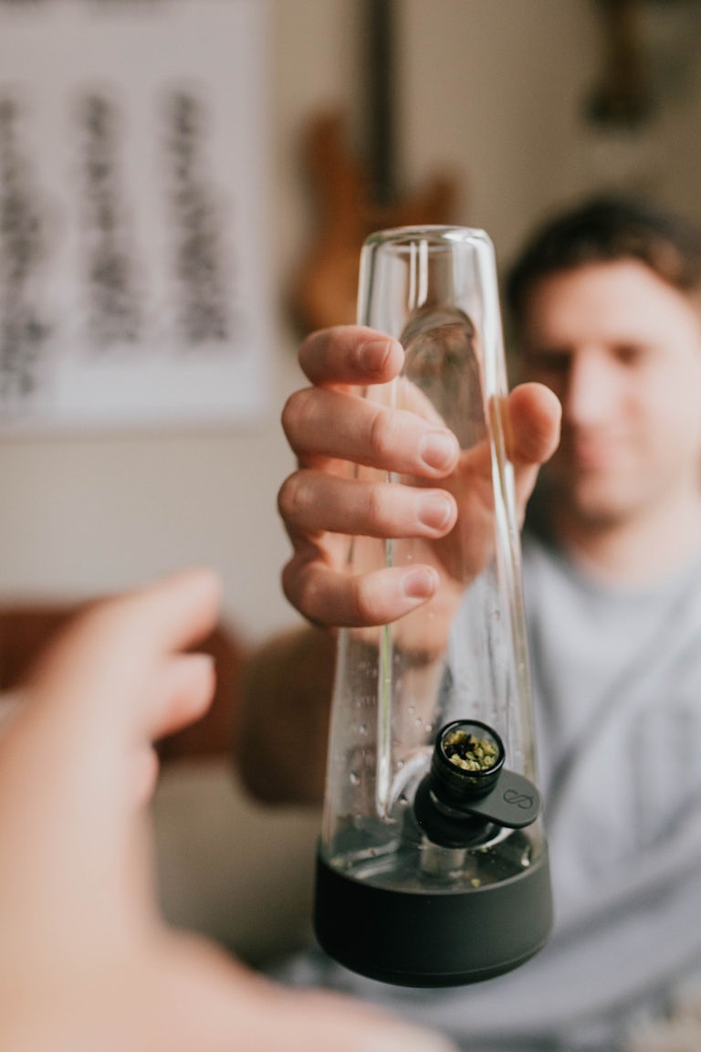 Sessions Bong
