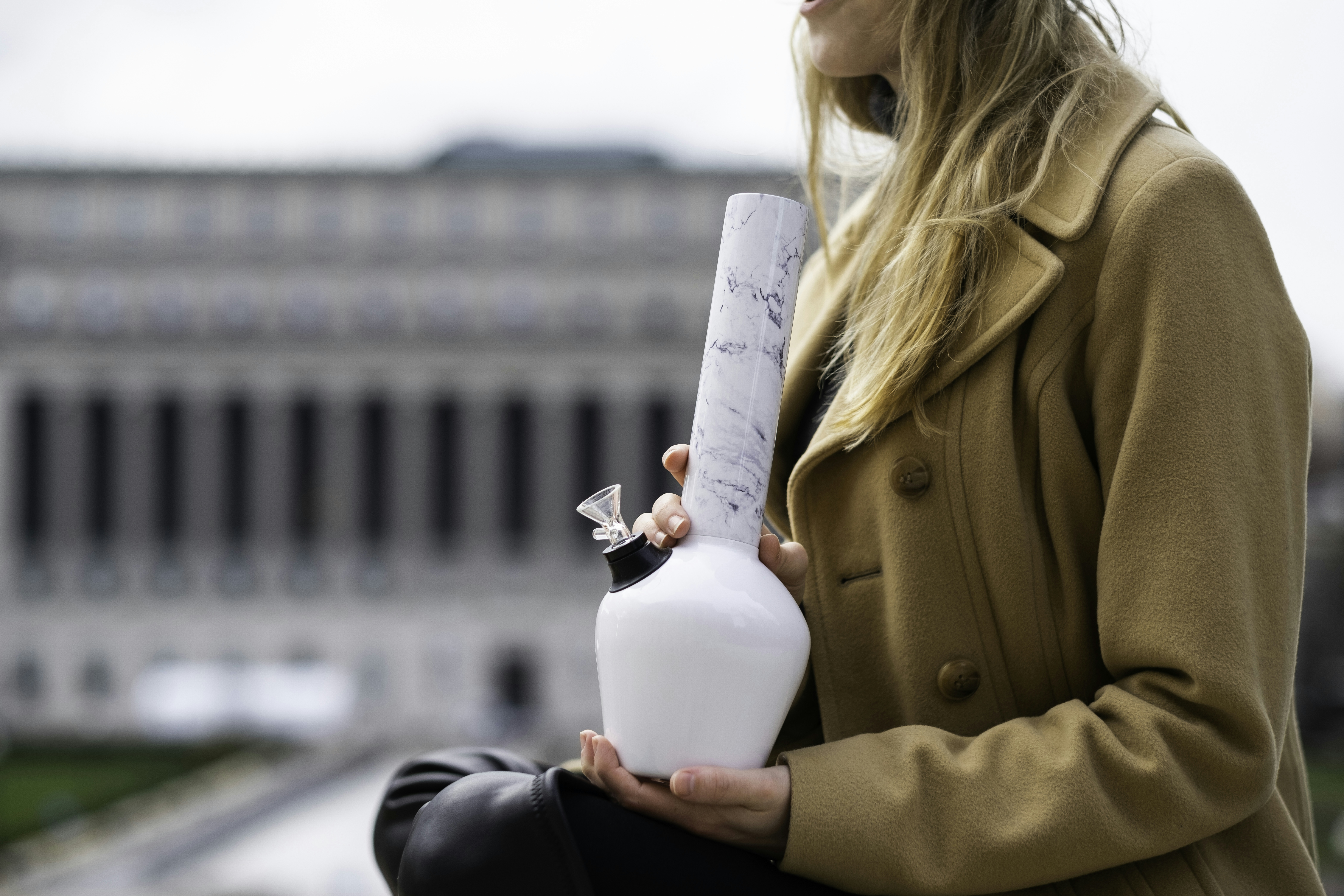 6 Reasons Why You Should Use A Bong To Enhance Your Cannabis Experience