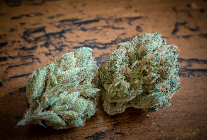 3 Benefits Of Smoking Indica-Dominant Hemp Strains