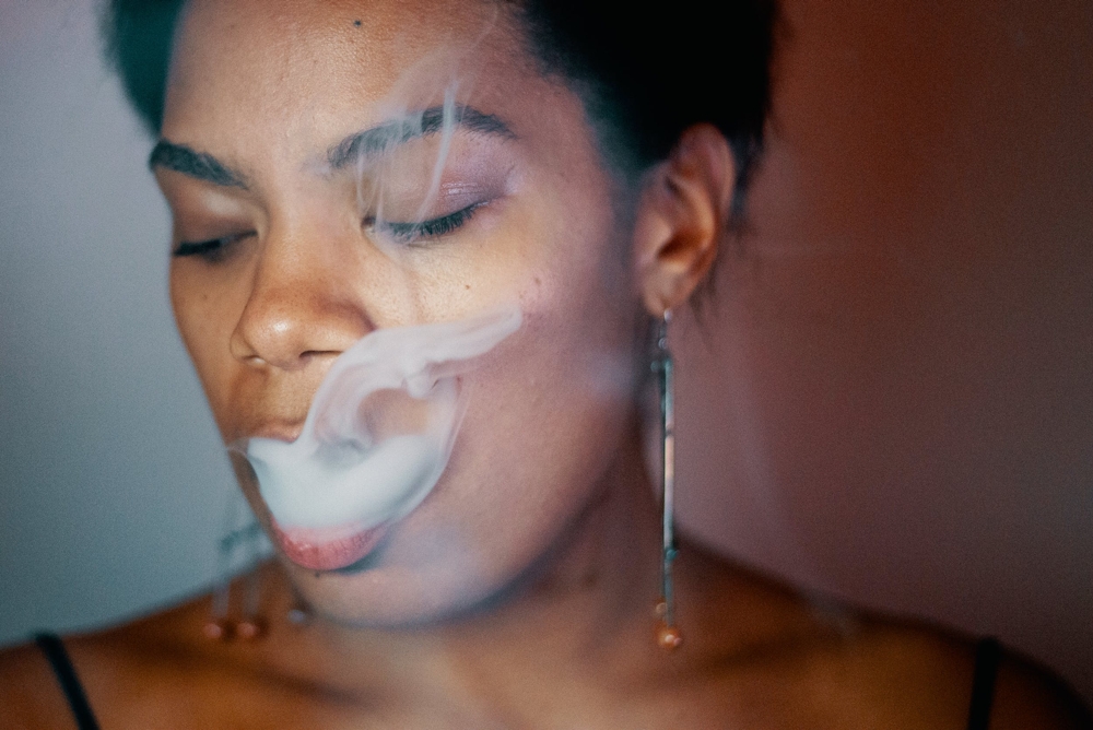 Putting Ice In A Bong: What You Must Know | Herb