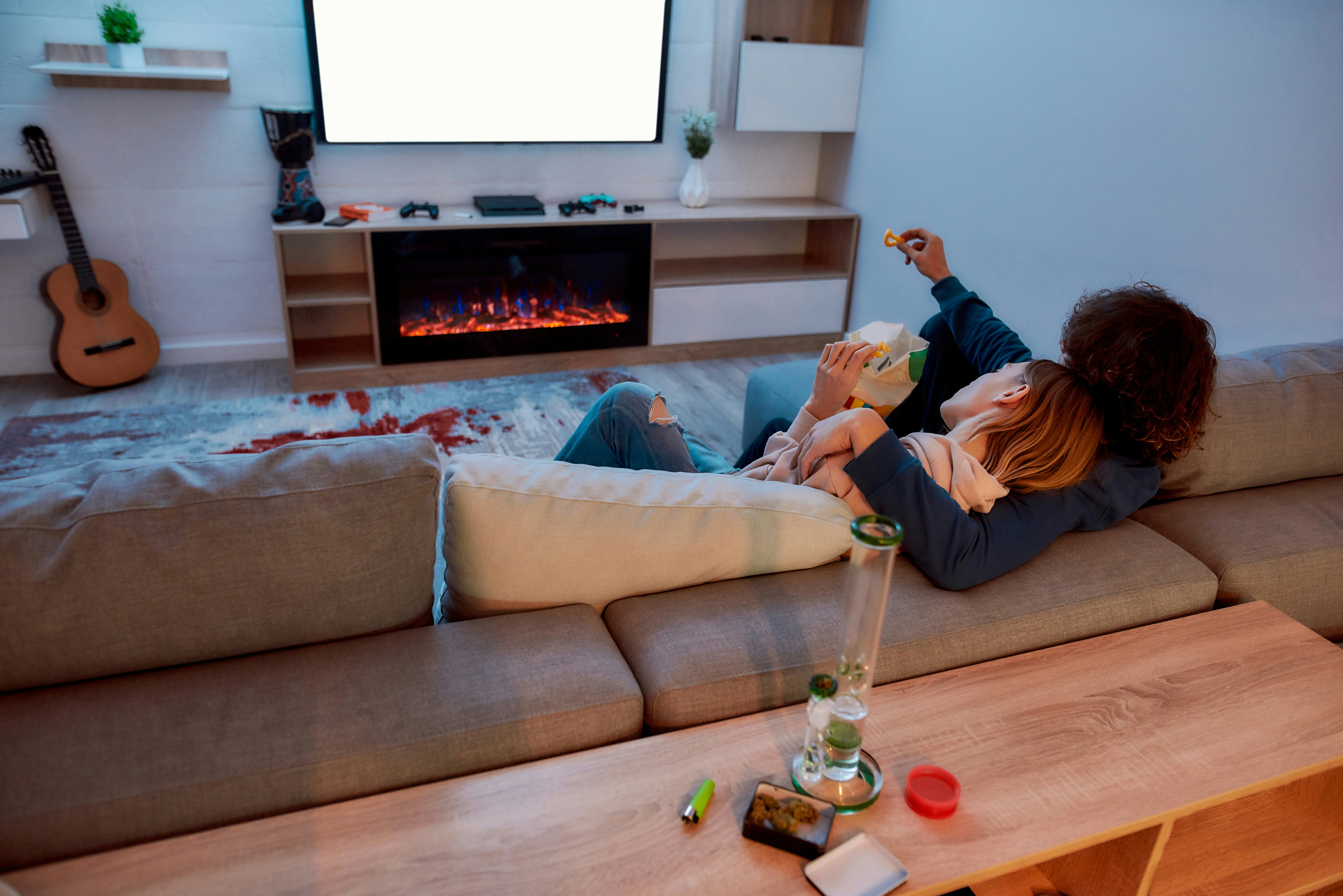15 Stoner Problems That Totally Ruin The Vibe (And How To Fix Them)
