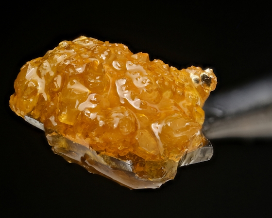 what is live resin 8