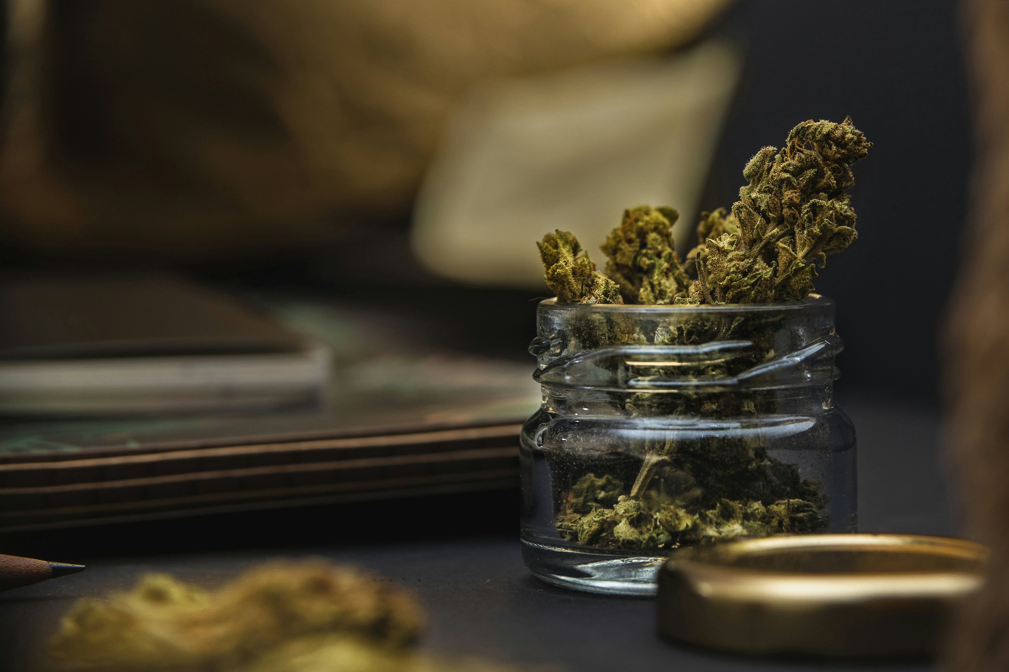 Is Mixing CBD Flower With Regular Flower A Good Idea?