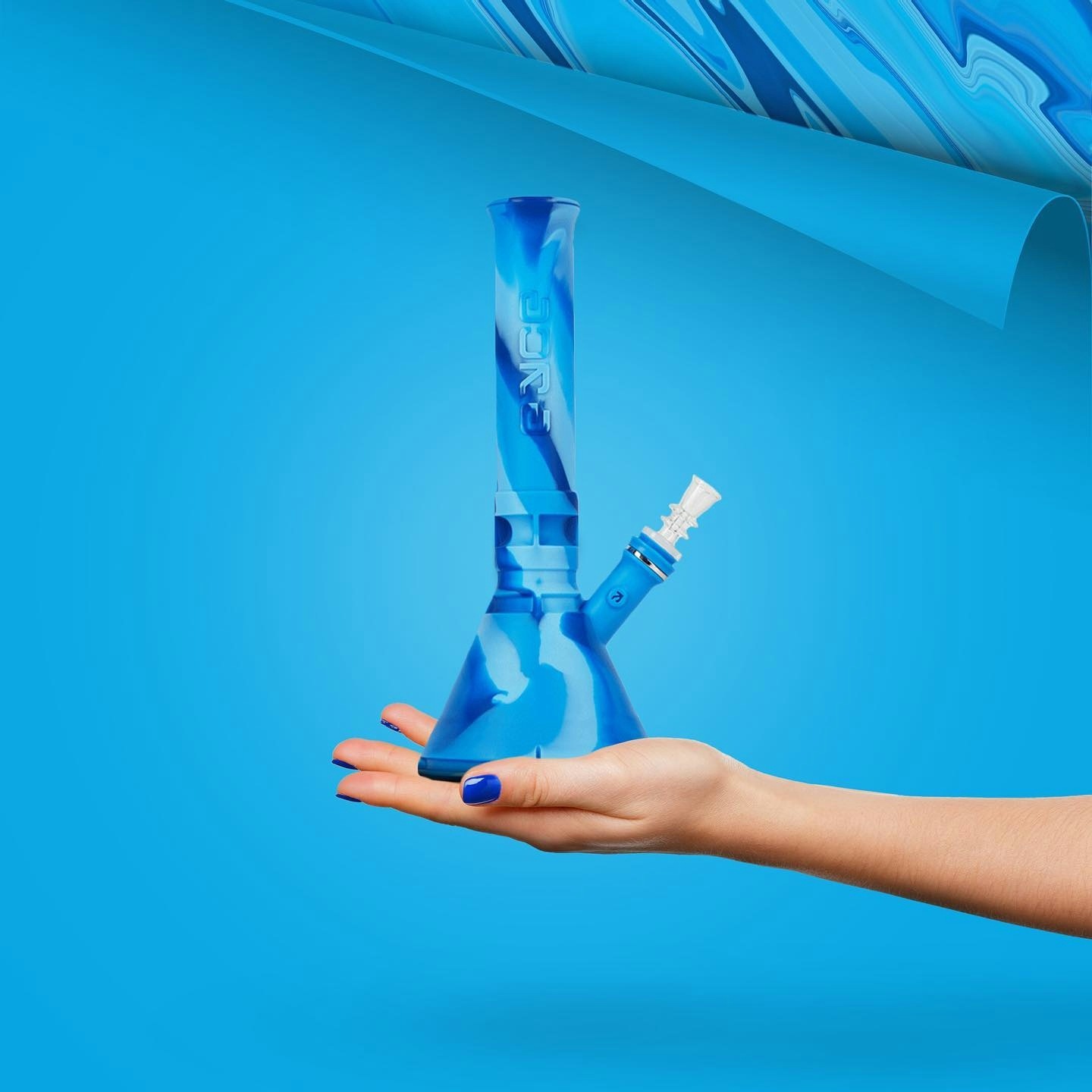 Eyce Mini Beaker Review: Your Ultimate Bong Travel Partner