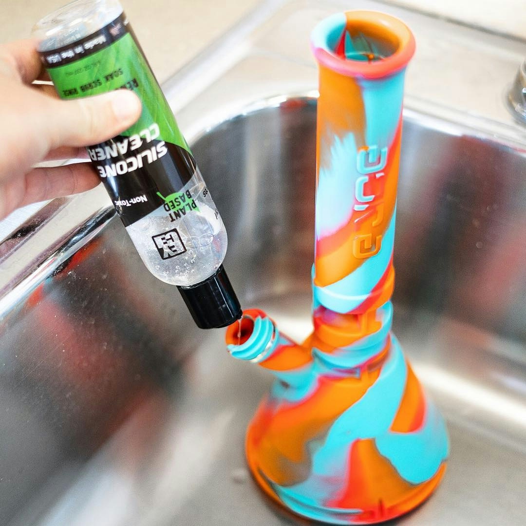 Eyce Mini Beaker Review: Your Ultimate Bong Travel Partner