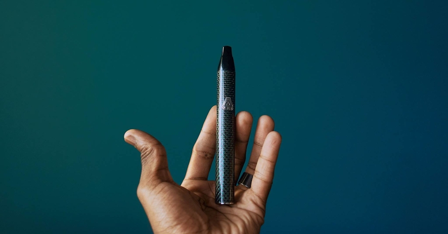 Atmos Jump Review: A Dry Herb Vaporizer Where Sleek Meets Powerful