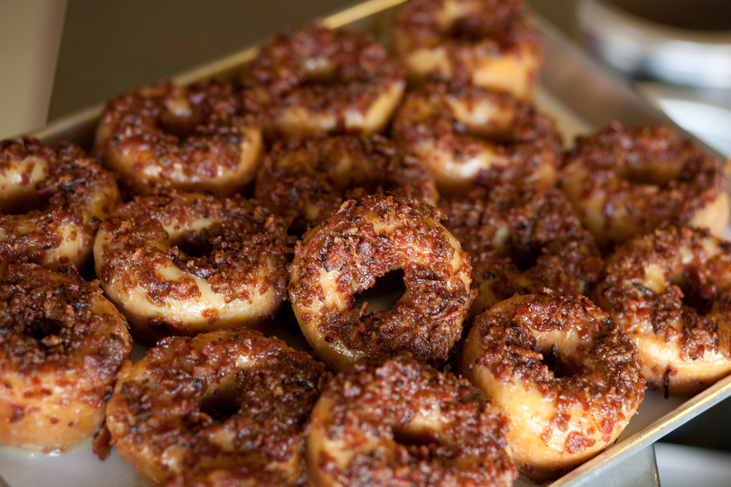 20 Amazing LA Spots To Satisfy Your Munchies