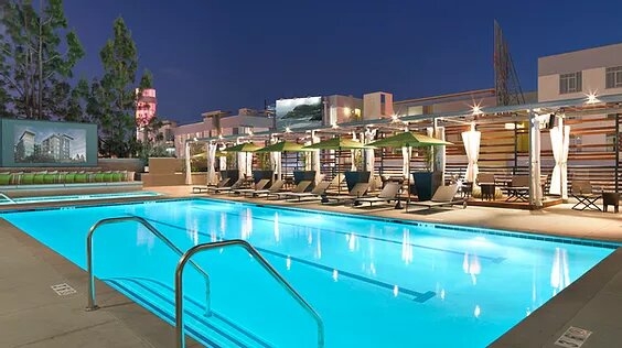 Blaze In Peace At 420 Friendly Hotels In Los Angeles California