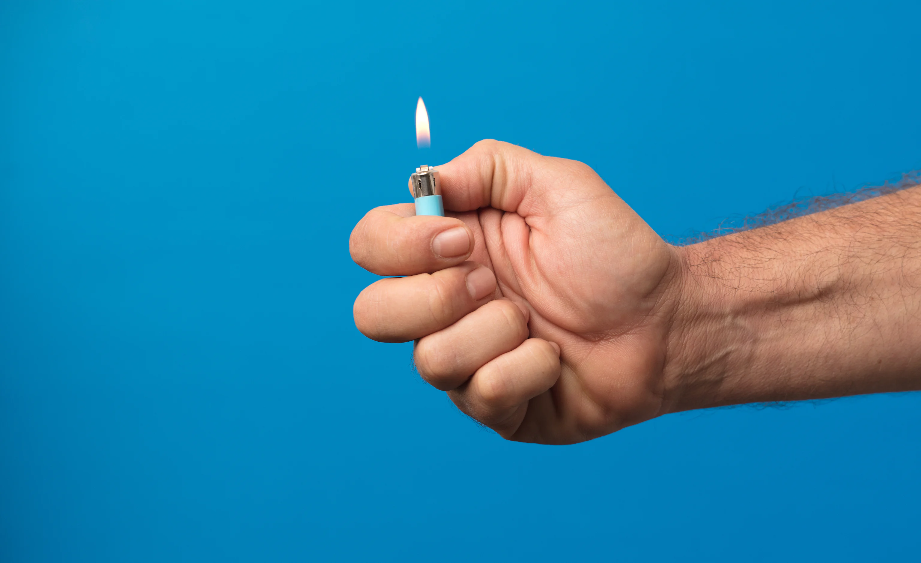 Out Of Papers? Here’s How To Roll A Joint With Gum Wrapper | Herb