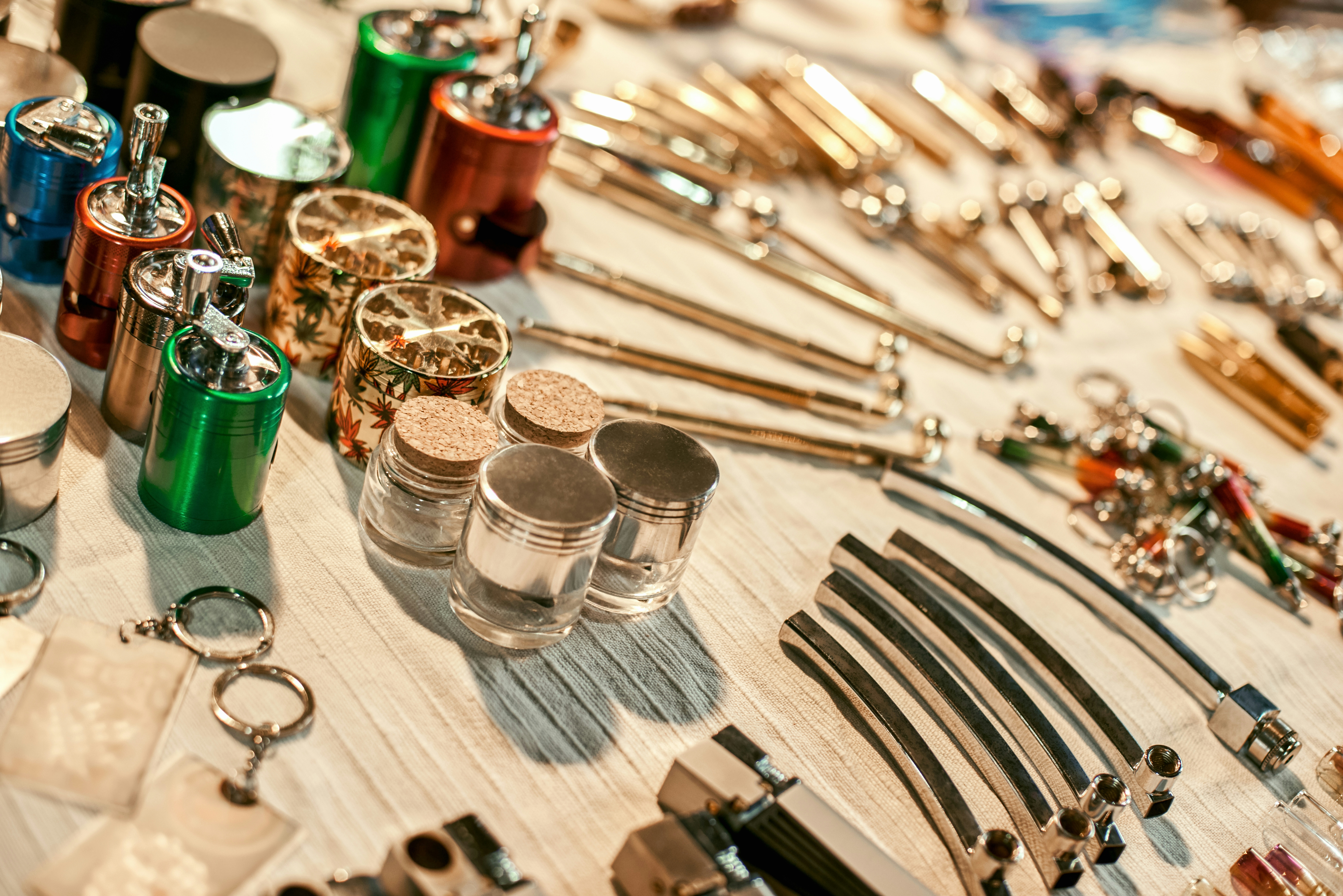 6 Steps To Hosting The Perfect Grown-Up Weed Party