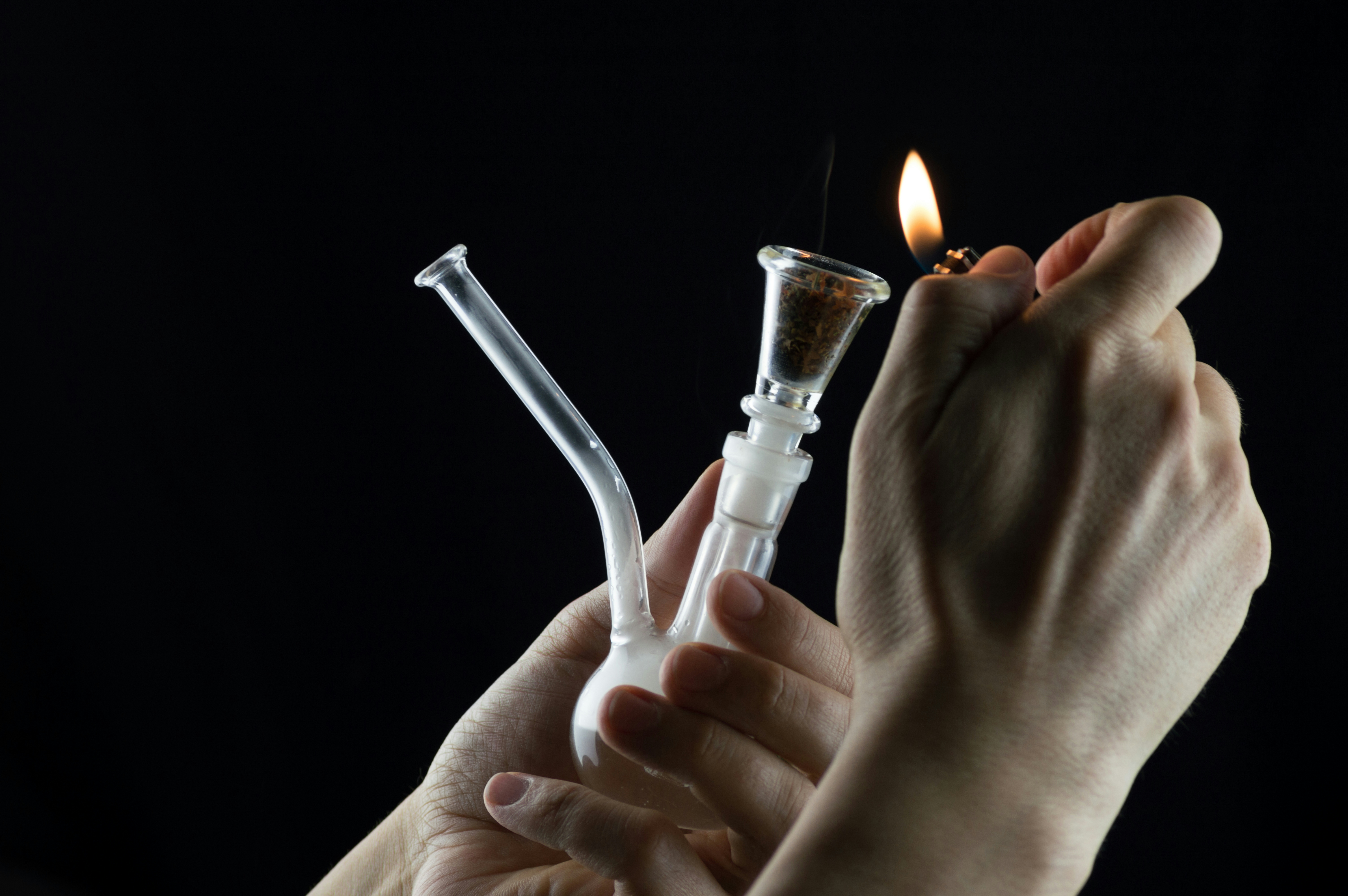 What Is A Bubbler Pipe & How To Use It