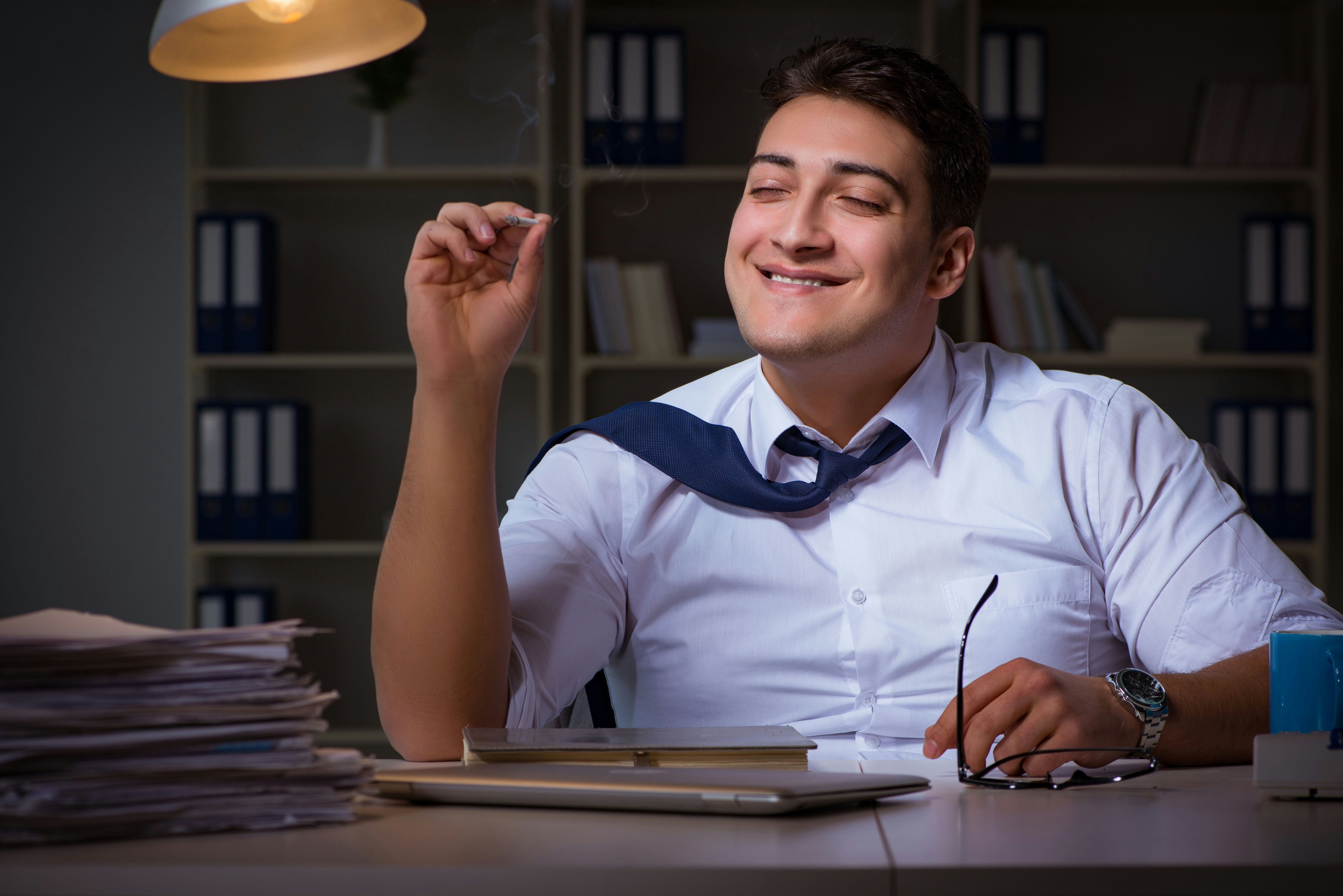 Relationship Problems Every Stoner Will Understand