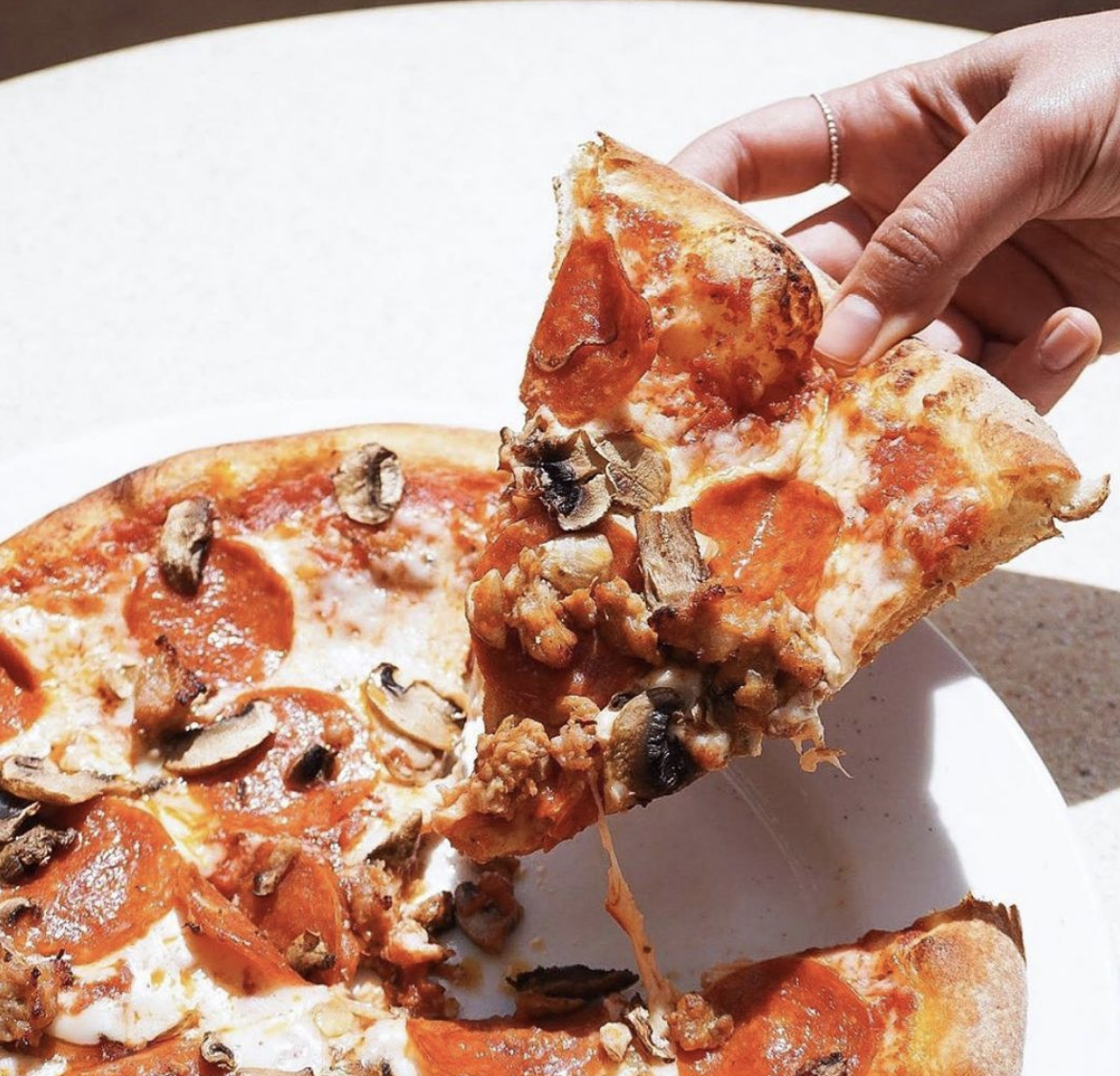 A Stoner’s Guide To The Best Pizza Spots In Los Angeles