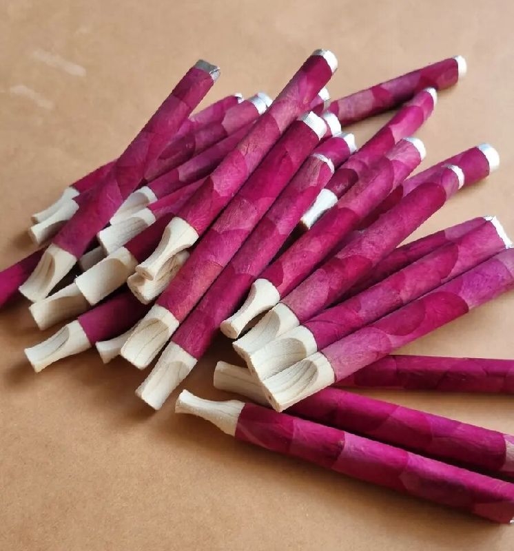 10 Ways To Smoke Weed Without A Pipe, Papers, Or Bong