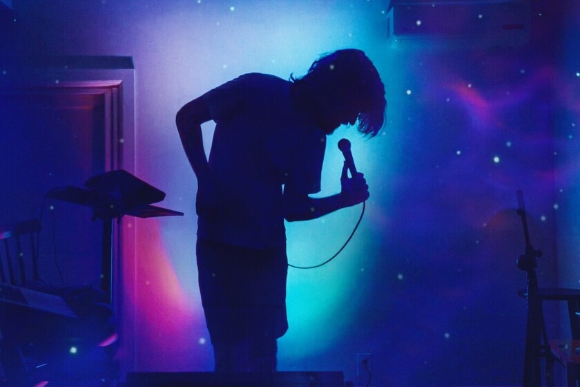 10 Netflix Comedy Specials To Watch When The Edibles Hit