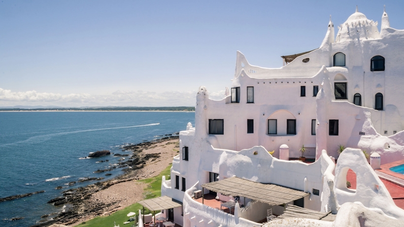 Top 420-Friendly Romantic Getaways