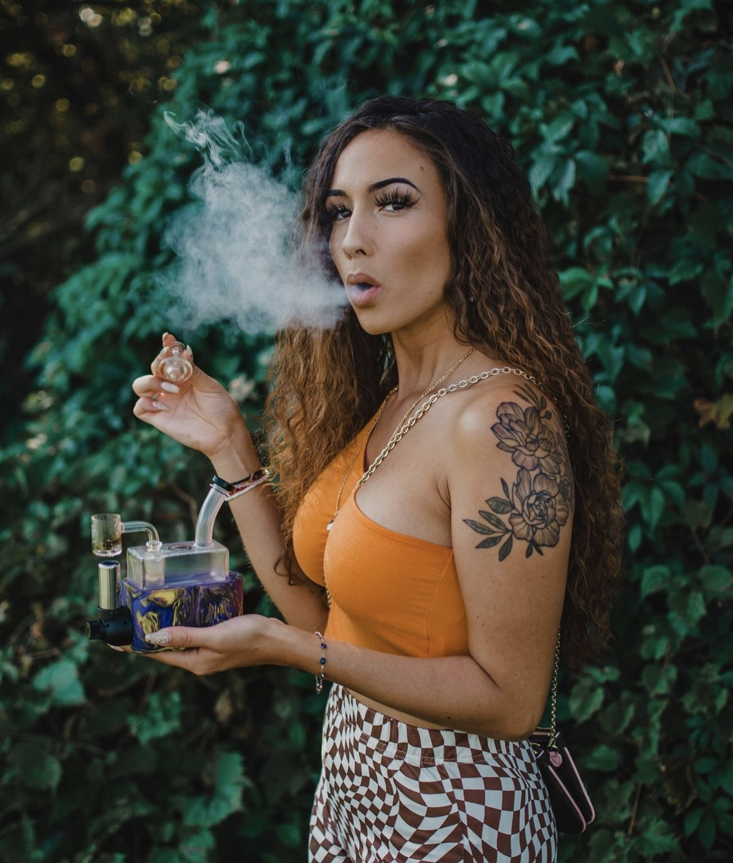 Stache Rio Review: An Innovative Rig For Dabbing Enthusiasts