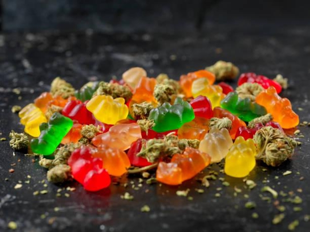 5 Edibles To Take Before A Long Flight