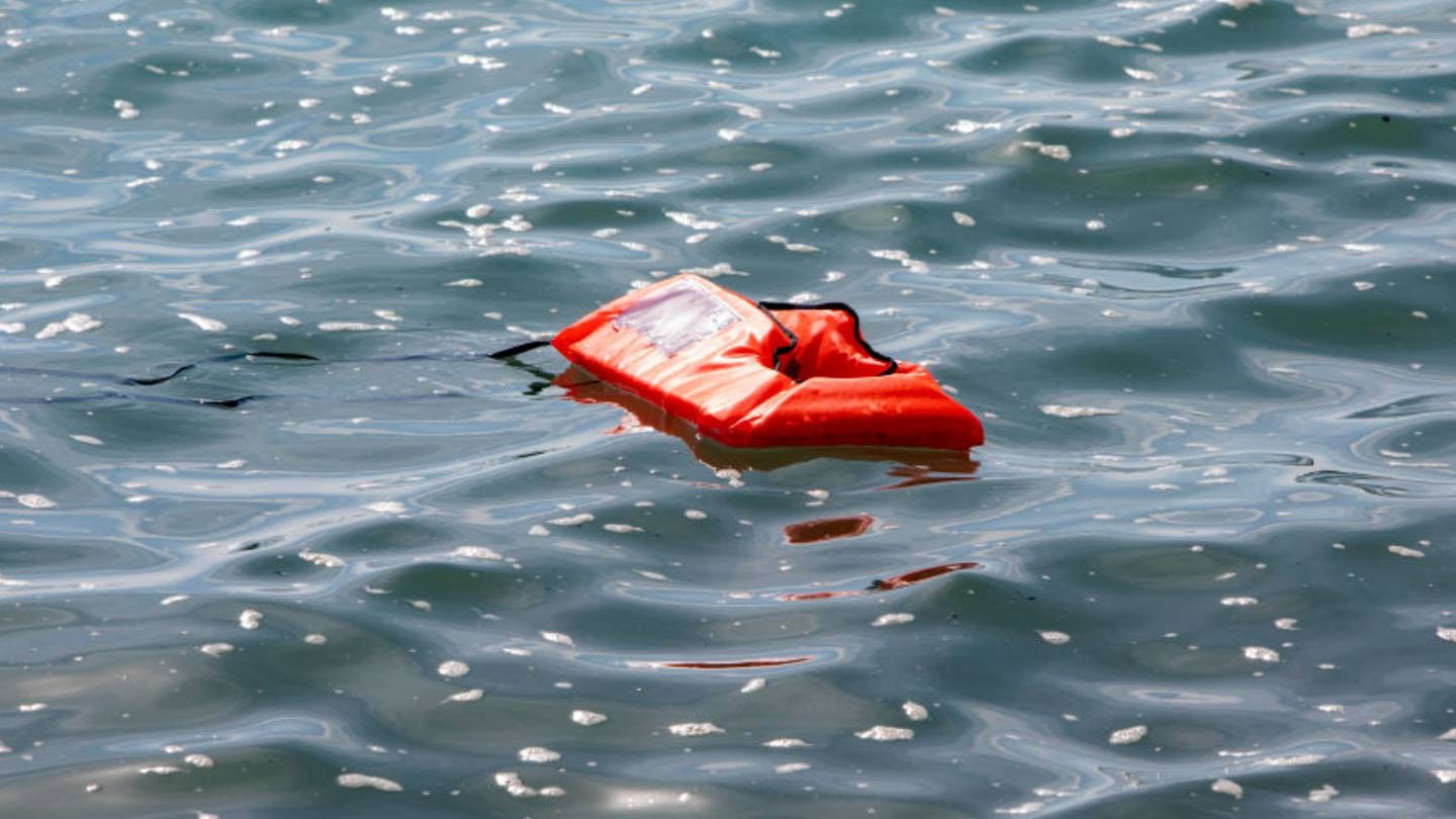 Florida Lifeguard Finds 41 Pounds Of Weed In A Washed Up Life Vest