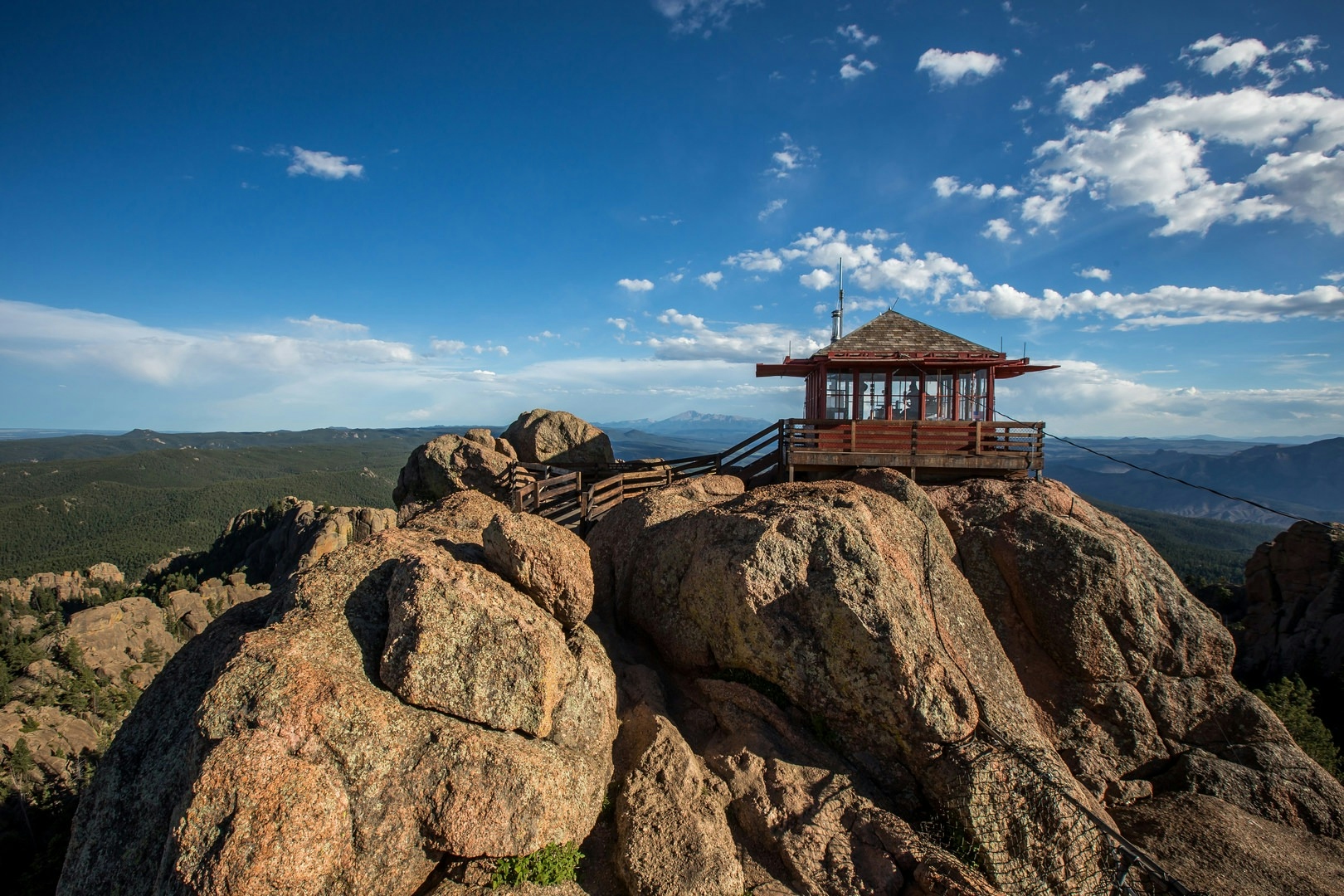 Five Hikes In Colorado For Active Stoners