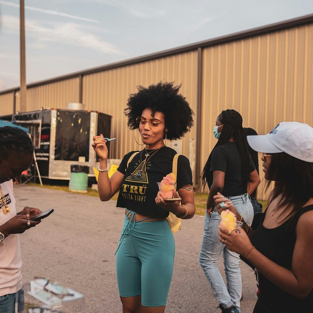 Avoid Hangovers: Here’s A Guide To Partying With Delta 8