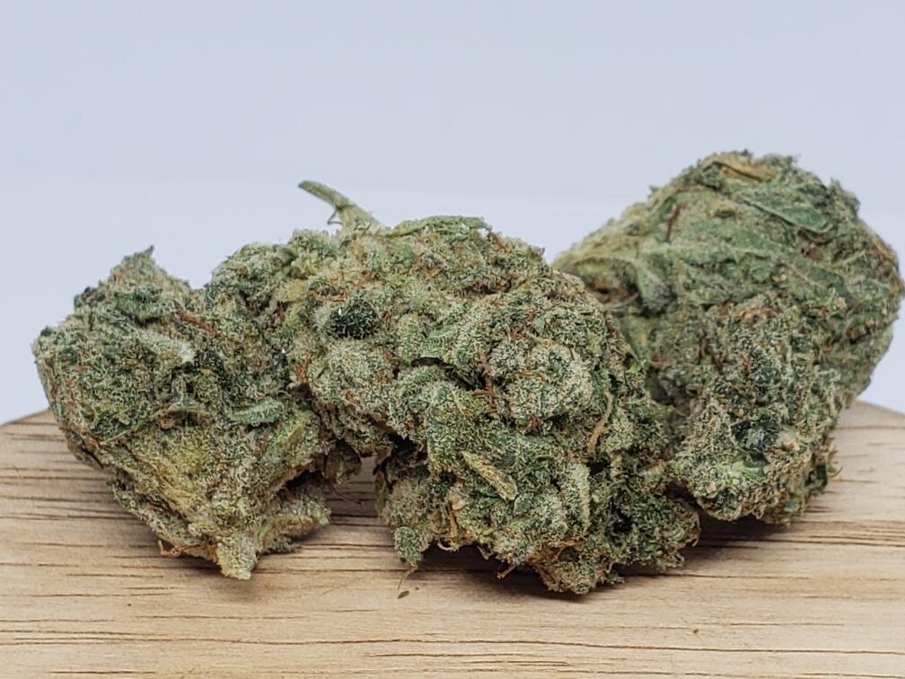 The Full Guide To The Best White Weed Strains Out There