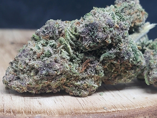 The Full Guide To The Best White Weed Strains Out There