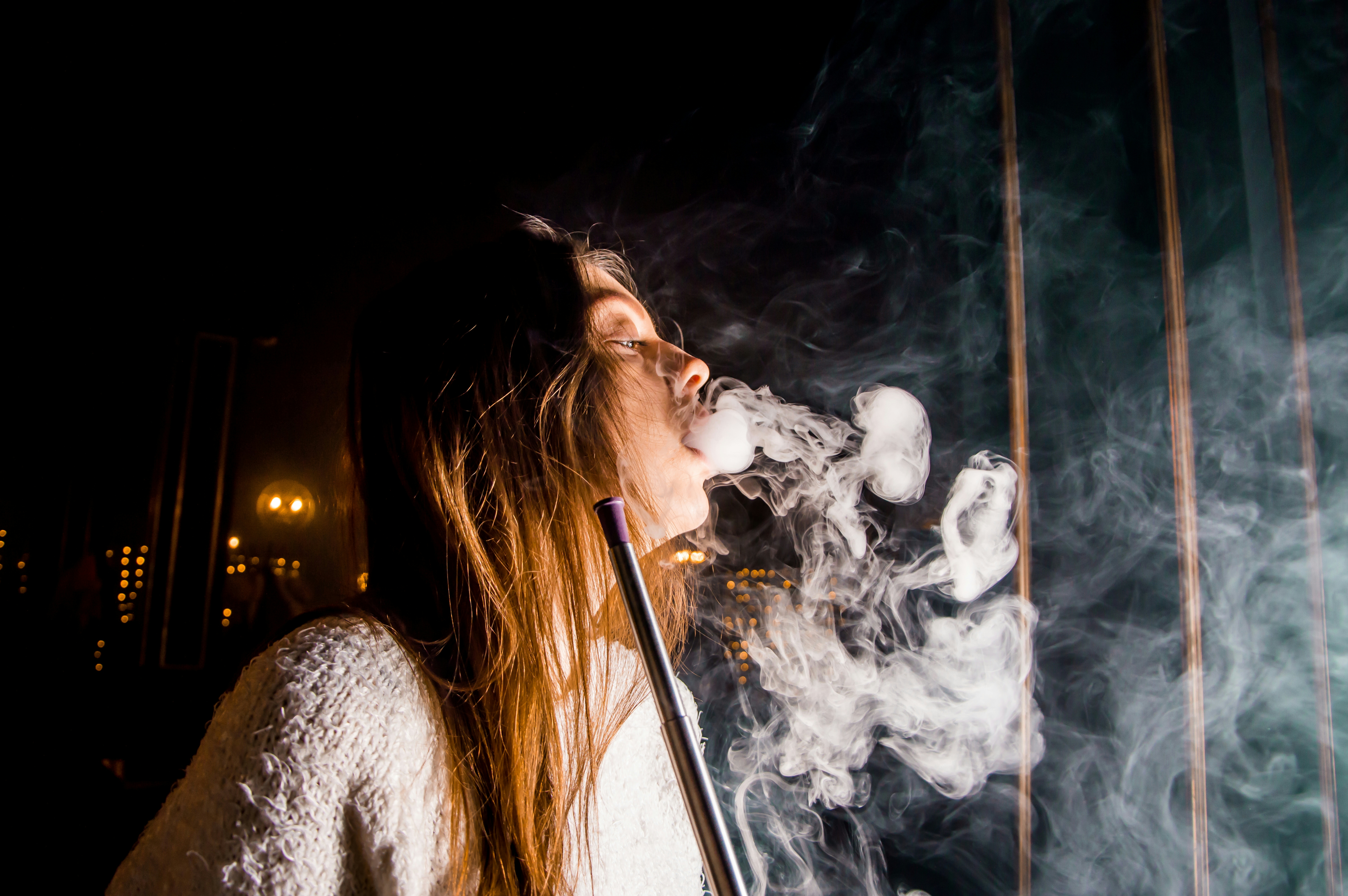 The Best Smoke Tricks To Perform With A Bong