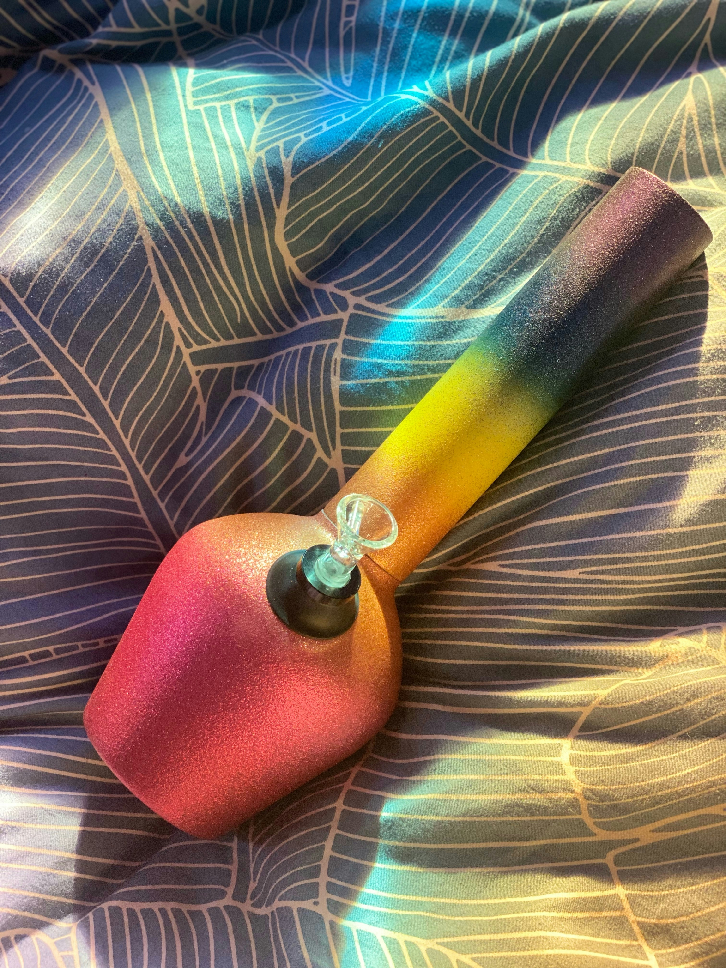 6 Reasons Why You Should Use A Bong To Enhance Your Cannabis Experience