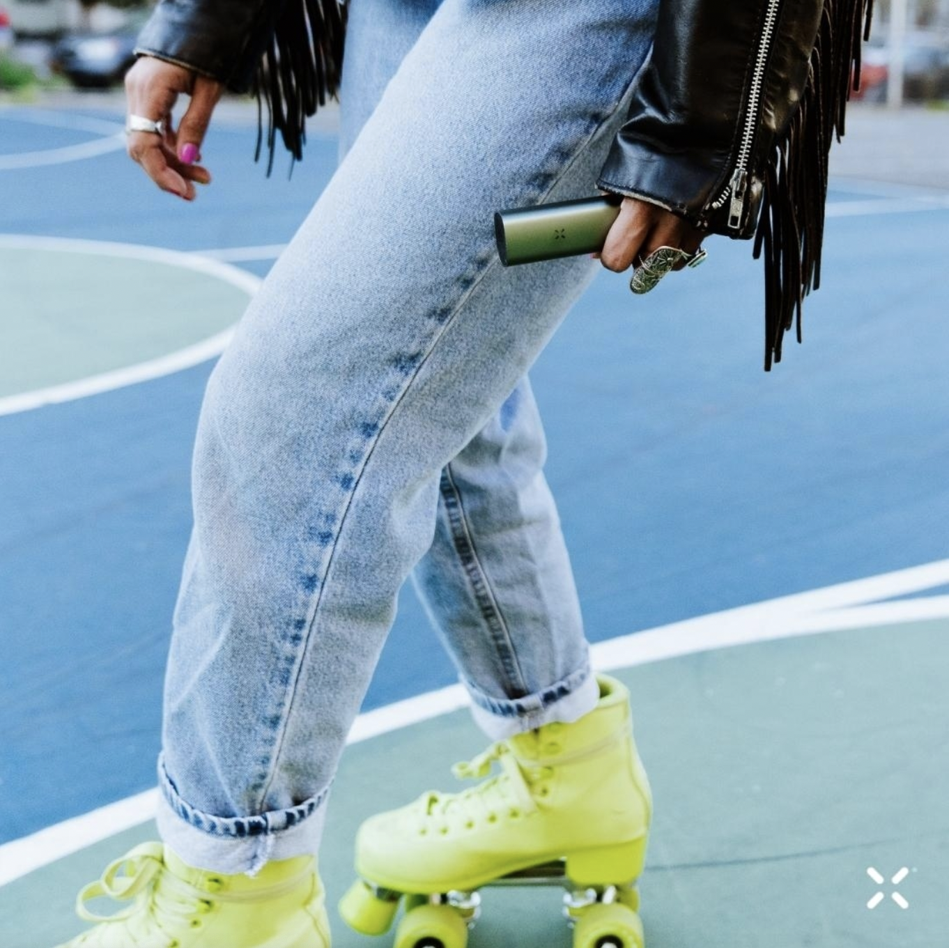 Dabbing Showdown: Comparing the PAX 3 & A Rig