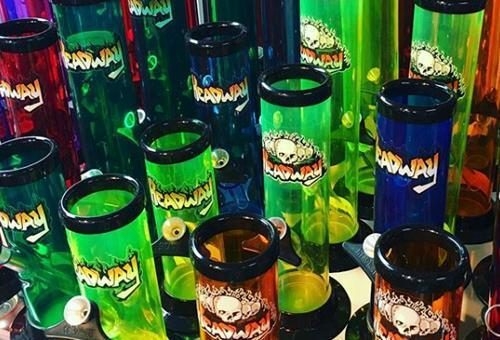 A Guide To Different Bong Materials