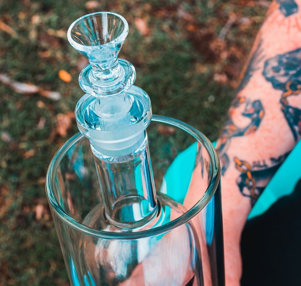 How To Use The GRAV Gravitron Bong: A Complete Review