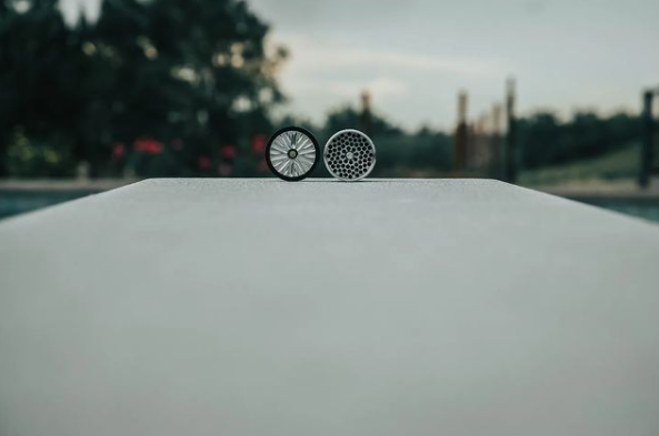 5 Reasons Why You Should Never Use Plastic Grinders