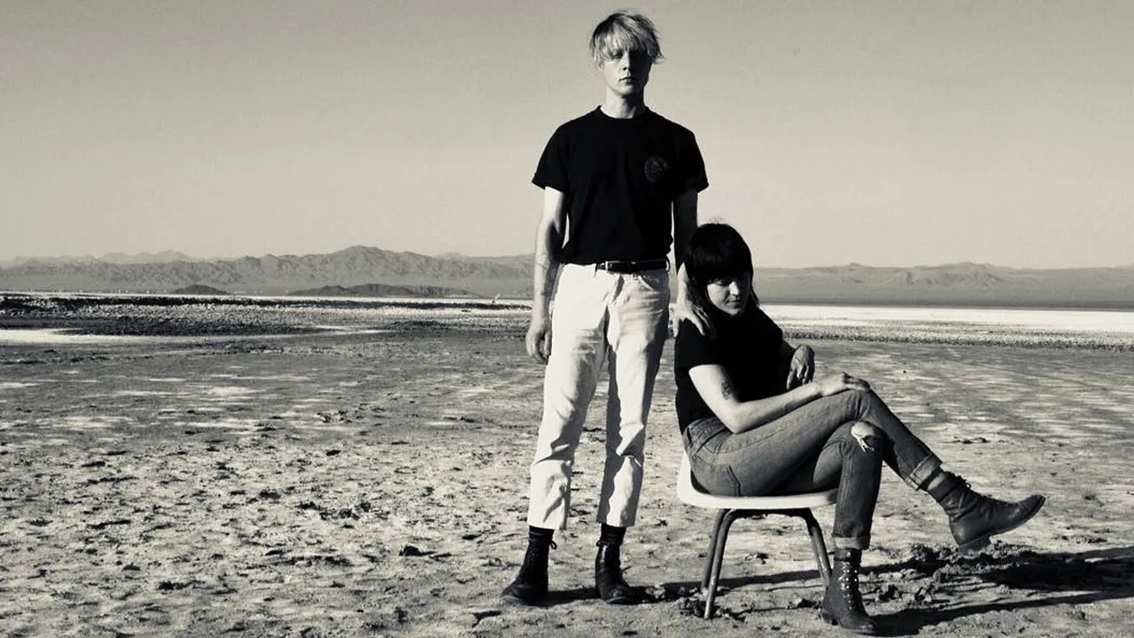 Lo-Fi Songs To Pair With Your Sleepy Indica Strains