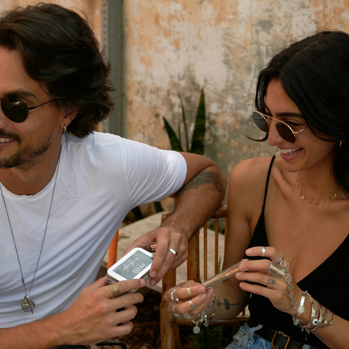 The Electric Rechargeable Lighter From Intū Is The Ultimate Waste-Reducer