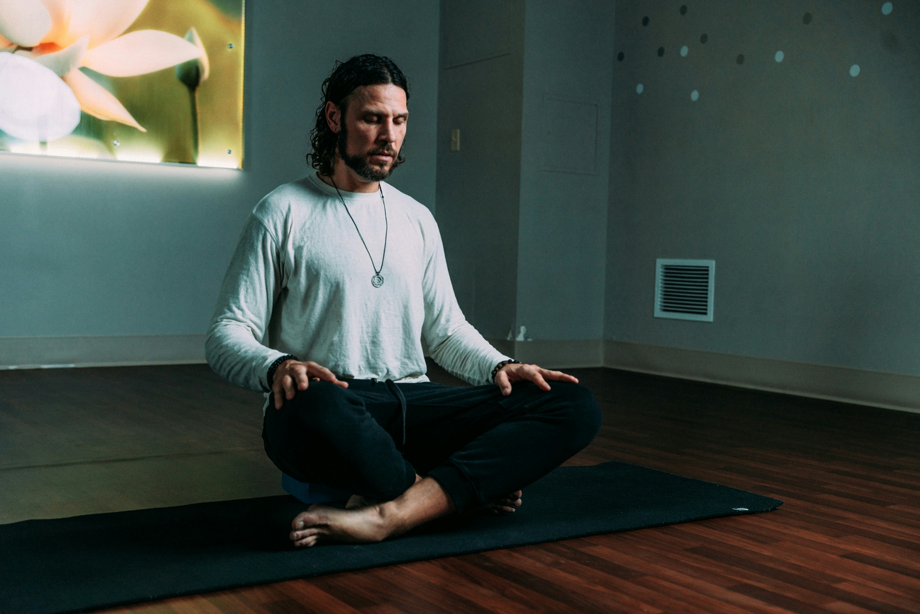 Former NHL Player Riley Cote Says Psychedelics Can Help Treat Brain Injuries