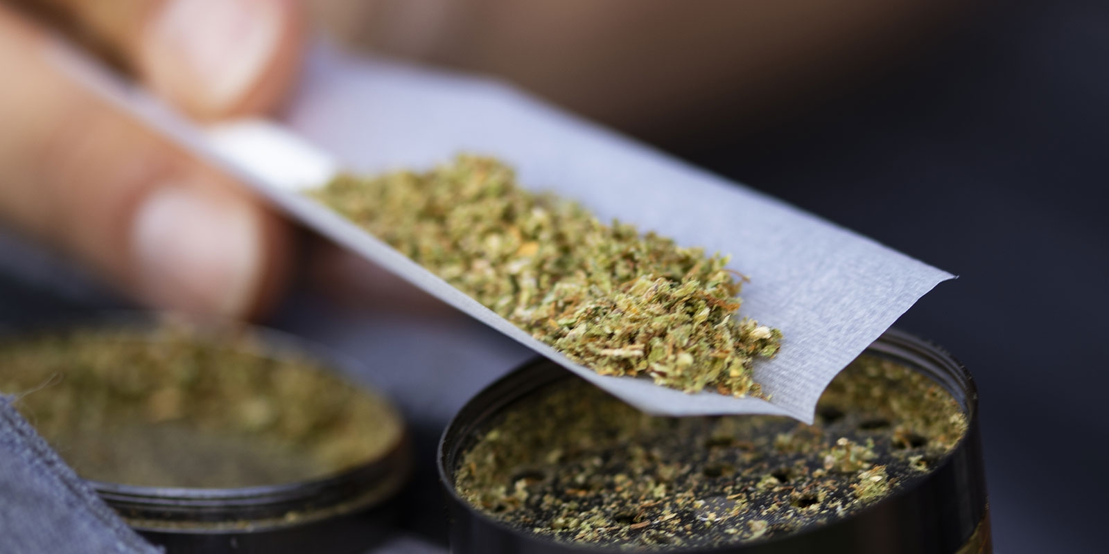 How To Roll A Joint In 6 Easy Steps