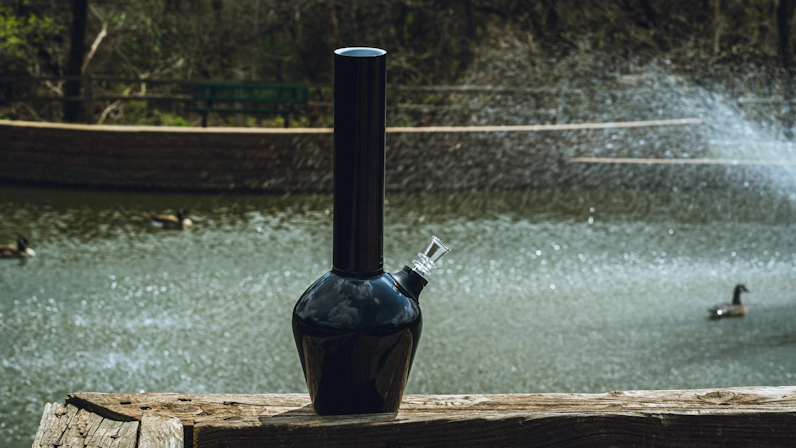 How to Make a Homemade Bong: 5 Steps (with Pictures)