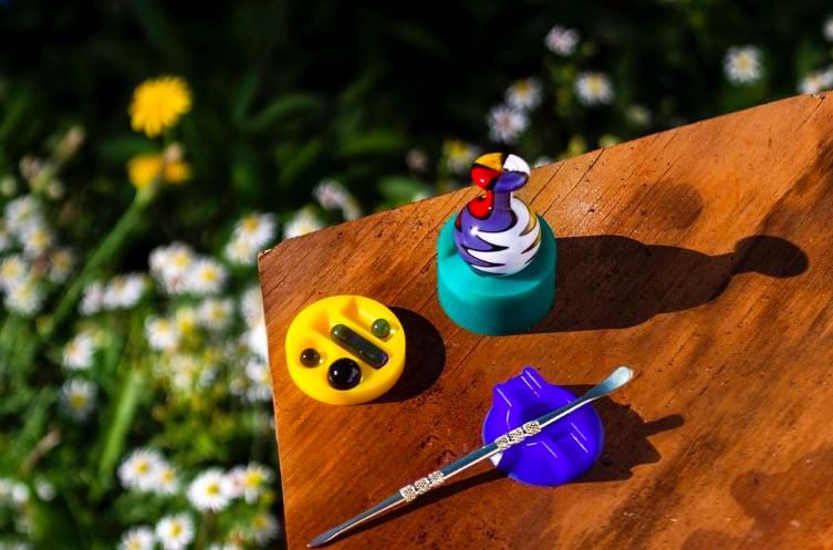 Dabber Dock’s Essential Dab Tool Organizers Eliminate Mess