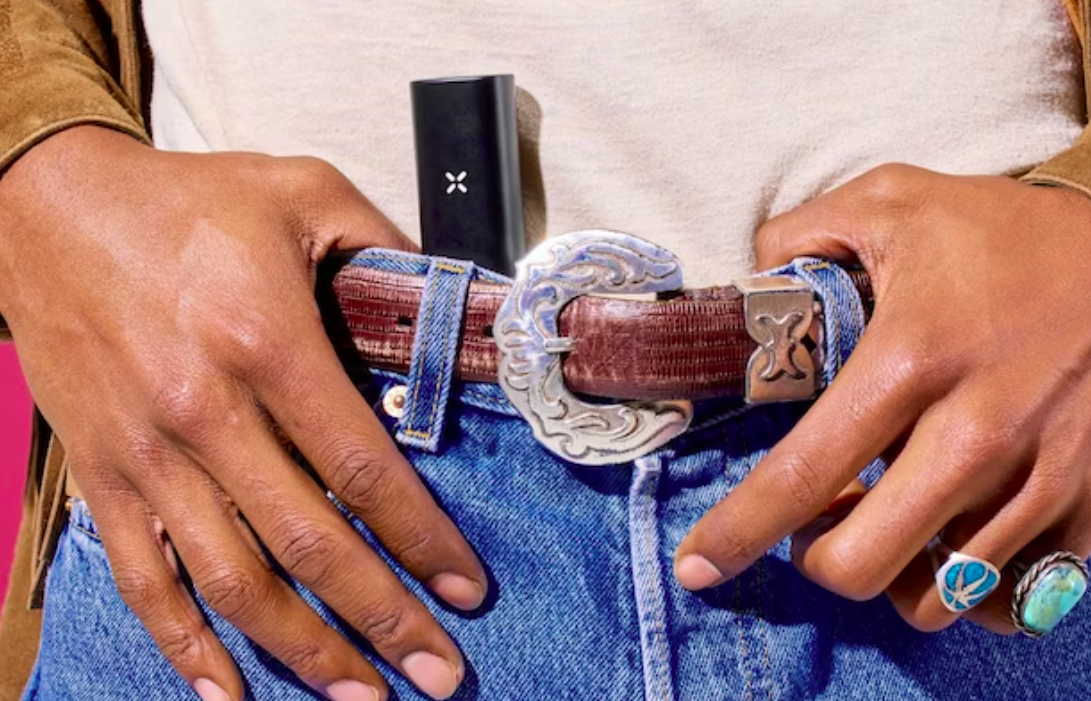 Flower Vs. Oil: Comparing The Best Of PAX Devices