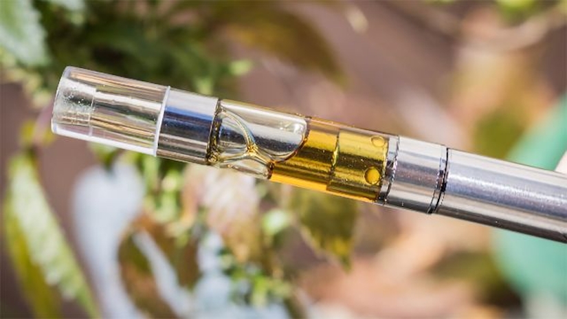 Vape Cartridge Colors Decoded: Is Your Cart’s Color Normal?